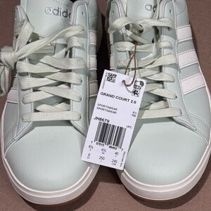 Adidas Cloudfoam Comfort Sneakers in Light mint Green size 8 men’s New